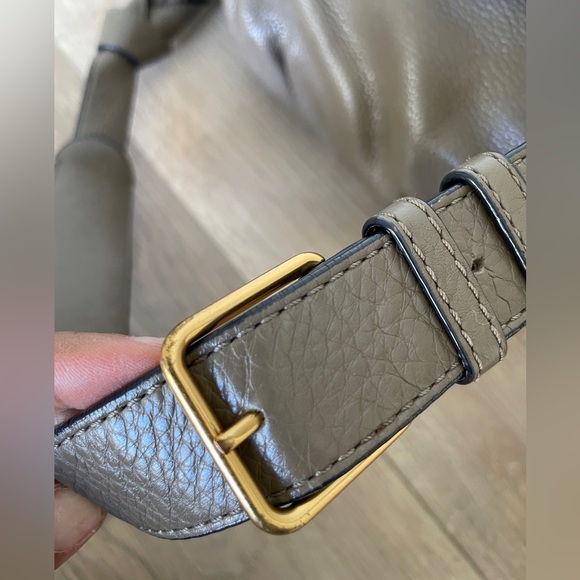 Marc by Marc Jacobs Natasha Taupe Leather Bag with Gold Plaque - Picture 10 of 16